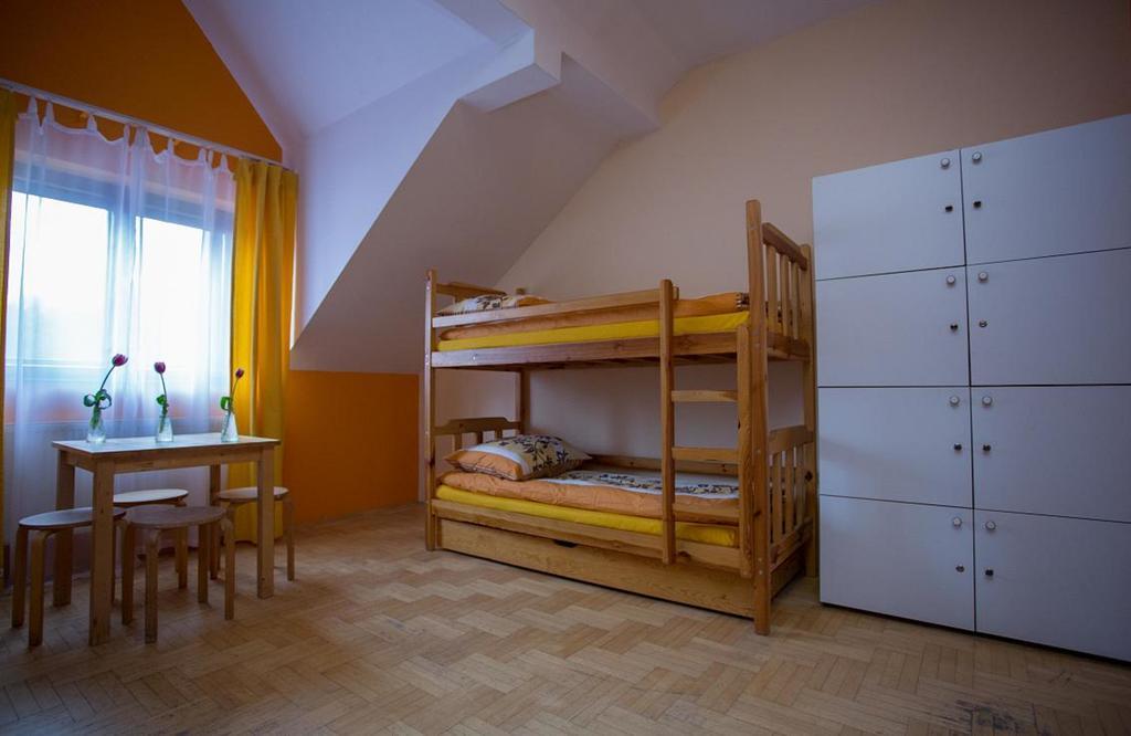 Hostel Florencja Wieliczka Ruang foto